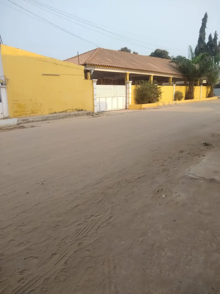 🏡 VENDE-SE vivenda DE ALTO PADRÃO NO CAMAMA